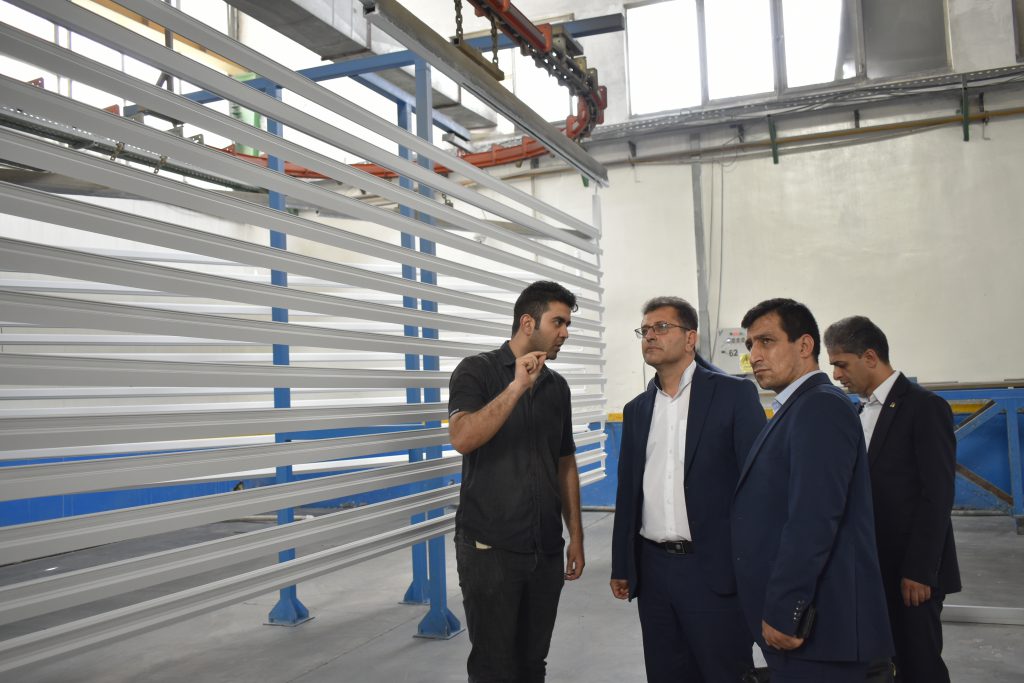 بازدید رئیس محترم بانک صادرات شهرستان نجف آباد – Coopal Aluminum