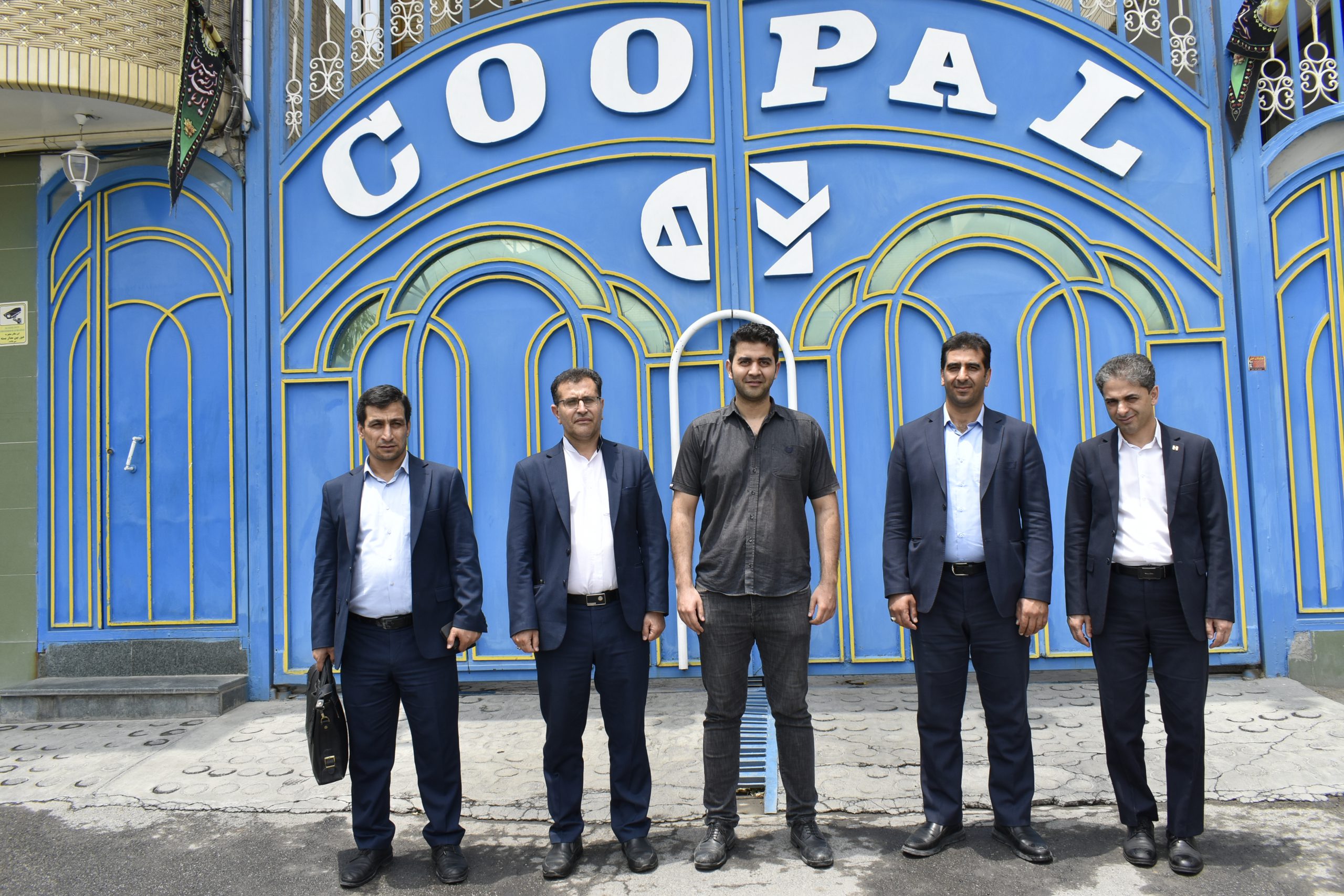 بازدید رئیس محترم بانک صادرات شهرستان نجف آباد – Coopal Aluminum